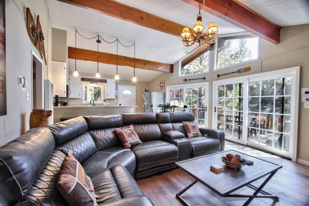 Chalet Monterey W/Hot Tub - Big Decks/Bbq Big Bear Lake Exterior foto