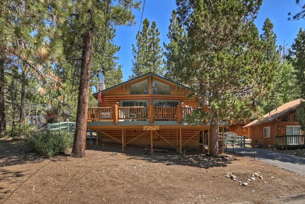 Chalet Monterey W/Hot Tub - Big Decks/Bbq Big Bear Lake Exterior foto