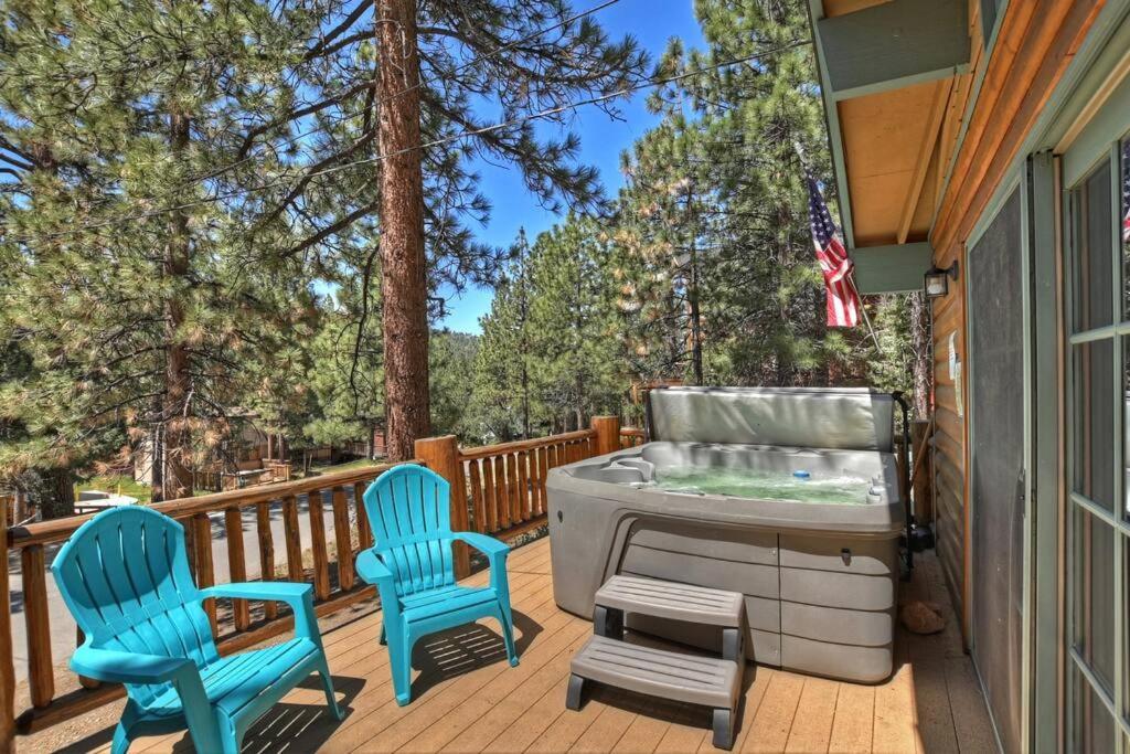 Chalet Monterey W/Hot Tub - Big Decks/Bbq Big Bear Lake Exterior foto