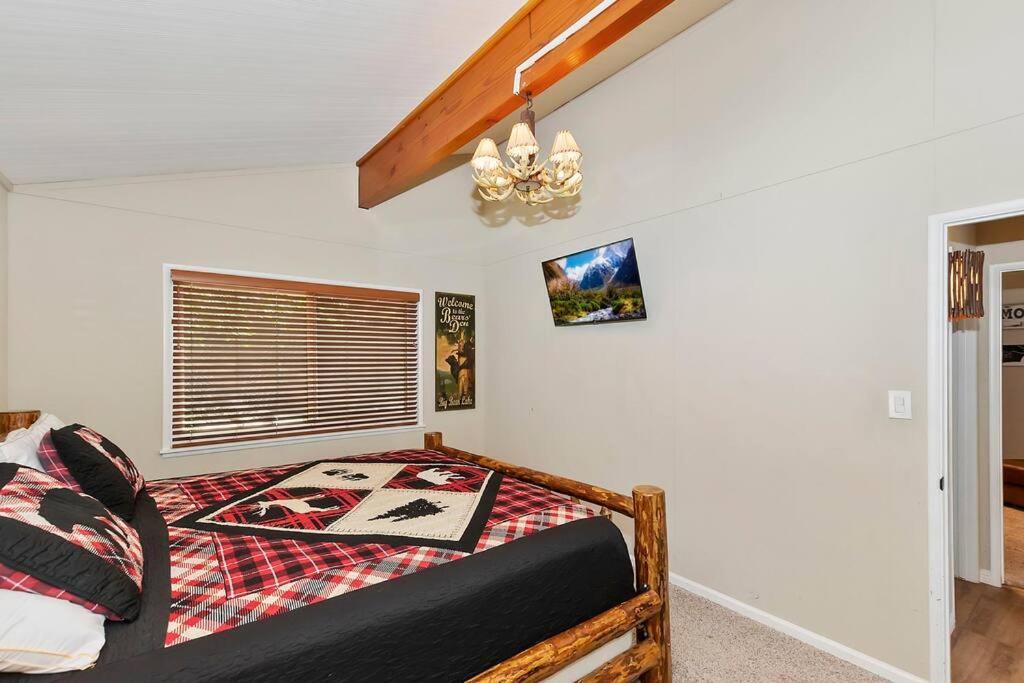 Chalet Monterey W/Hot Tub - Big Decks/Bbq Big Bear Lake Exterior foto