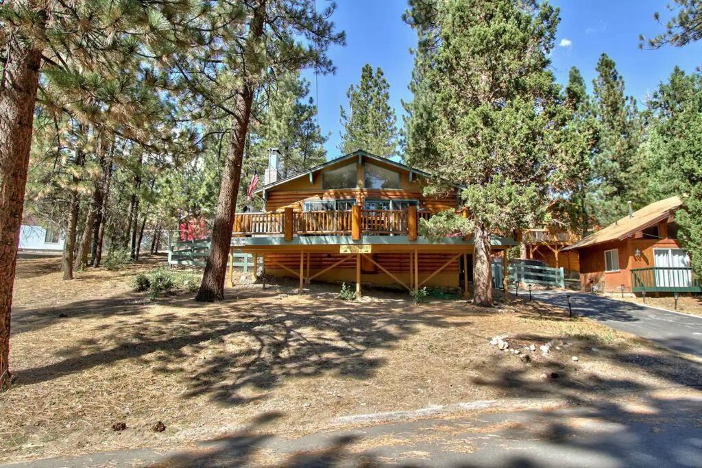 Chalet Monterey W/Hot Tub - Big Decks/Bbq Big Bear Lake Exterior foto