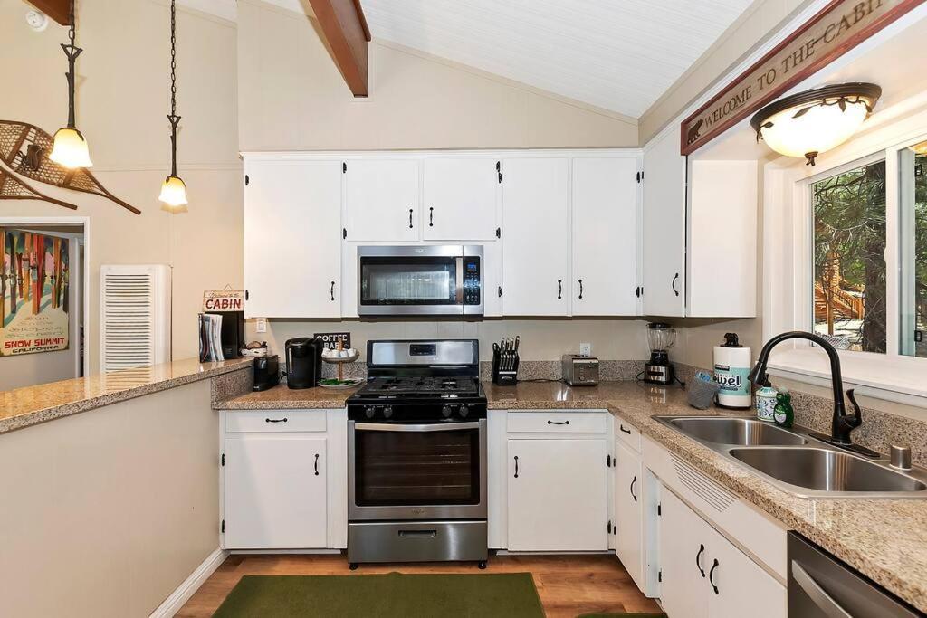 Chalet Monterey W/Hot Tub - Big Decks/Bbq Big Bear Lake Exterior foto